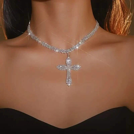 925 Sterling Silver Cross Pendant Necklace with Sparkling Rhinestone Embellishments